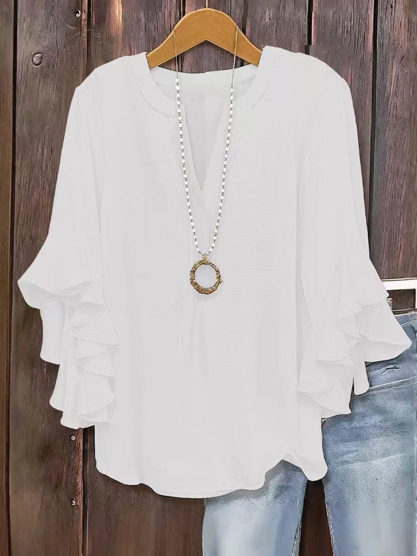 š„Plus Size Women's Ruffle Sleeve V-Neck Shirt, Elegant Floral Design, Comfortable and Stylish, Perfect for Casual Wear