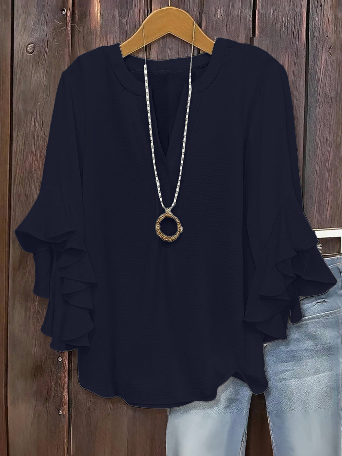 🔥Plus Size Women's Ruffle Sleeve V-Neck Shirt, Elegant Floral Design, Comfortable and Stylish, Perfect for Casual Wear
