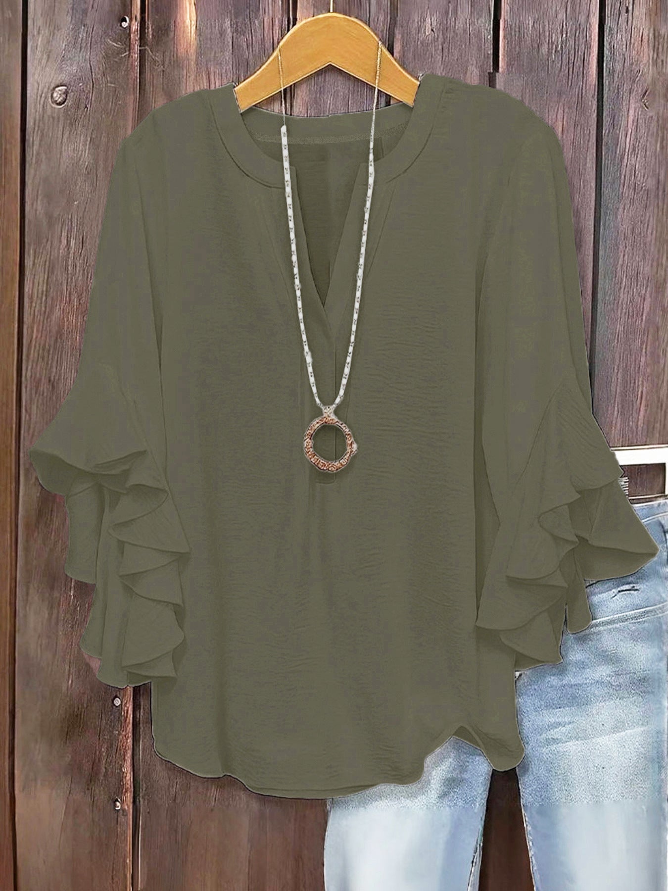 🔥Plus Size Women's Ruffle Sleeve V-Neck Shirt, Elegant Floral Design, Comfortable and Stylish, Perfect for Casual Wear
